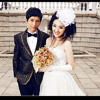 ����  ��������