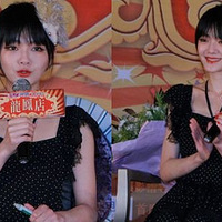 ����Ů�������Ÿ���ױ�ݱ�ƴ