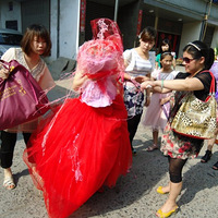 �����£���鵱�챻���������ģ���ľ�У�