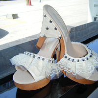 ��������