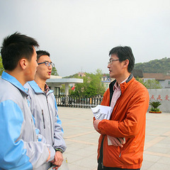 【媒体报道】让高中生和这个世界谈谈  我校帮学生设计未来
