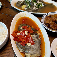 这家店吃饭靠抢