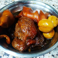 找住家工作，烧菜好会面食，家务认真负责。