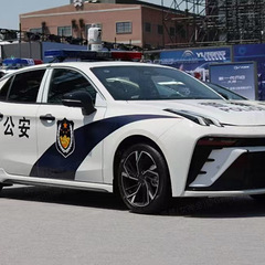 吉利汽车携警用装备明星车型亮相第十二届警博会