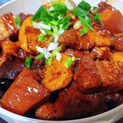 土豆红烧肉