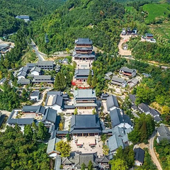 天下径山，带娃到径山寺庙抄经，沉心静气，找寻神话故事里的仙佛