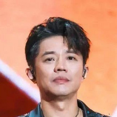 凤凰传奇道歉！演唱会因曾毅身体原因取消