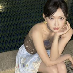 惊!知名女星曝光罕见精神疾病经历,细节揭秘雨中奔跑大哭