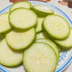 西葫芦新吃法，比肉还美味