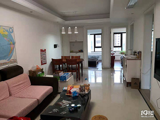 万科公园大道万科草庄89方三室一厅出租