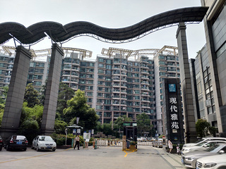 房东直租，绍兴路朝晖现代雅苑，价格实惠，没有中介费。