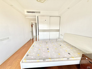 紫金名门/杭州师大附中陪读房/步行5分钟/精装拎包入住