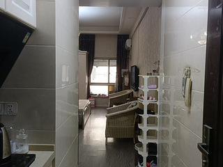 出租，君悦大厦，一室一卫一厨，精装修家电齐全。