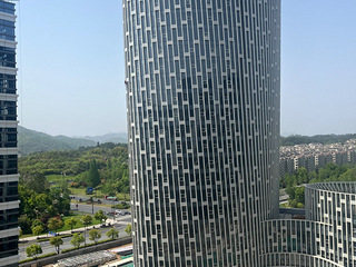 余村高速口，芳泽锦安里整租三室两厅二卫，