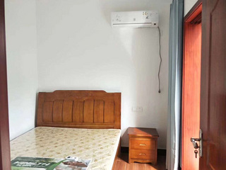 新联安置小区有房出租！拎包入住！