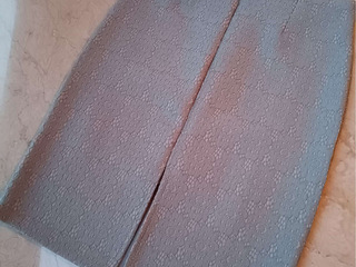 低转全新Babala专柜高弹半身裙