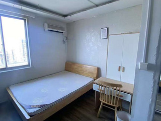 中山花园 出门西湖文化广场地铁口 带独立卫生间