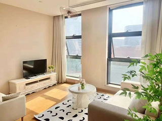 上城区｜彭埠地铁口1/4号线零距离  loft  一室一厅