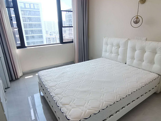 济仁华庭一门两户 两室一厅出租 2850元