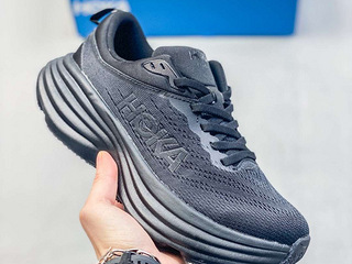 HOKA Bondi 8 网织慢跑鞋 140一双