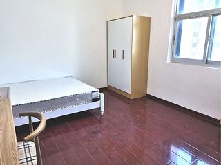 整租一室。独厨独卫。边上住全女生。1900元，3楼，19号