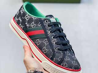 Gucci 1977圆头帆布鞋 140一双