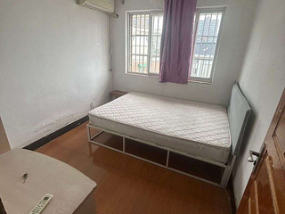 5号线西文街地铁口 朝南小单间