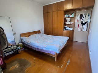 驿城路地铁旁 带阳台朝南大主卧 有电梯 转租