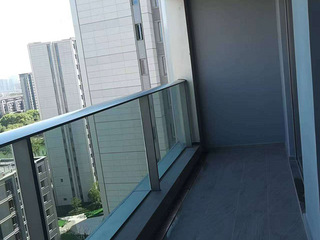 杭州上城区七堡地铁站旁四室两厅两卫整租（房东直租）