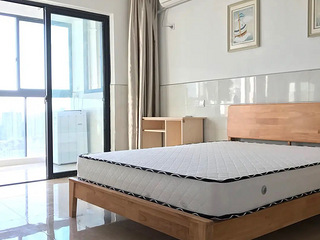 三墩地铁站秀里华庭带阳台单间出租。