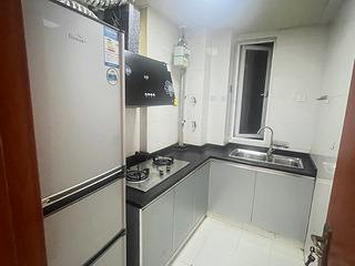 德萃公寓两房出租