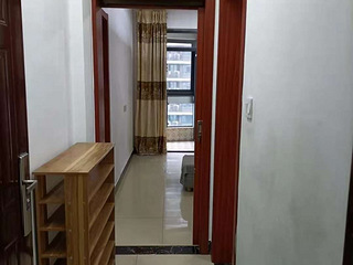 杭州火车东站附近，楼下地铁口，房东直租