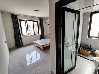 青山湖宝龙附近村里自建房出租