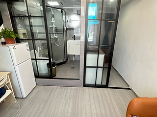 西湖区 地铁口 公寓loft户型2400月