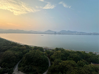 盛元慧谷一室一厅一线江景