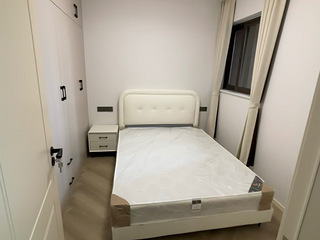 光环附近康桥融府两室一厅