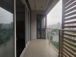 财富中心国际公寓小高层两室出租