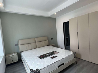 心海上城一室一厅带阳台朝南1900包物业宽带