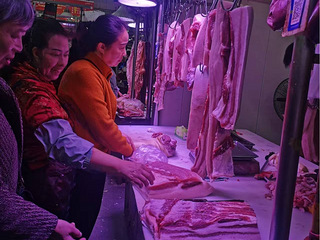 人和综合农贸市场，成熟商圈人流量大， 房东直租