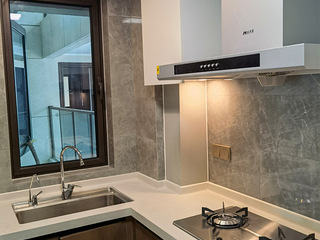 西郊半岛山语庭92方出租