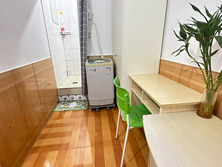 西湖区地铁口 整租单间独卫带阳台  房东直租