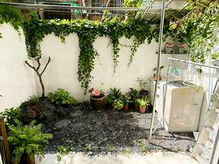 新出沈塘桥附近精装两室带院子