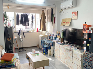 景芳四区次卧出租，房东直租免中介费，限女生