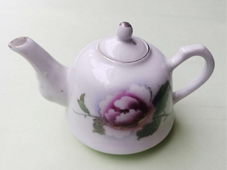全新景德镇产小茶壶一只