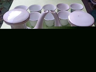 景德镇产白瓷带小蓝花描金小酒壶+小酒杯