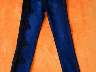 全新重百重工刺绣直筒牛仔裤、加绒长裤