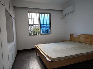 闸弄口濮家新村两房出租3000