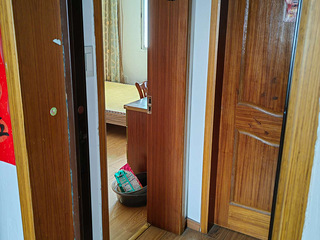 朝晖六区朝南主卧出租