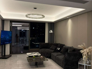 九龙仓天珏华庭实地很干净   客厅木饰面   139方四房大