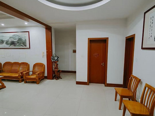 临安锦城博物馆附近三室两厅两卫一厨大房子低价出租